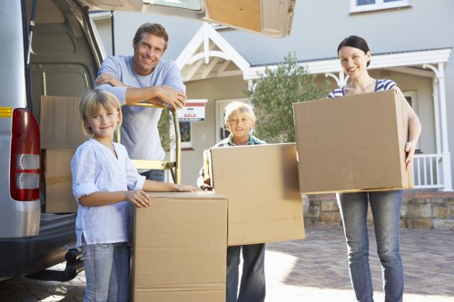 Professional man and van service in Ilford for property transport